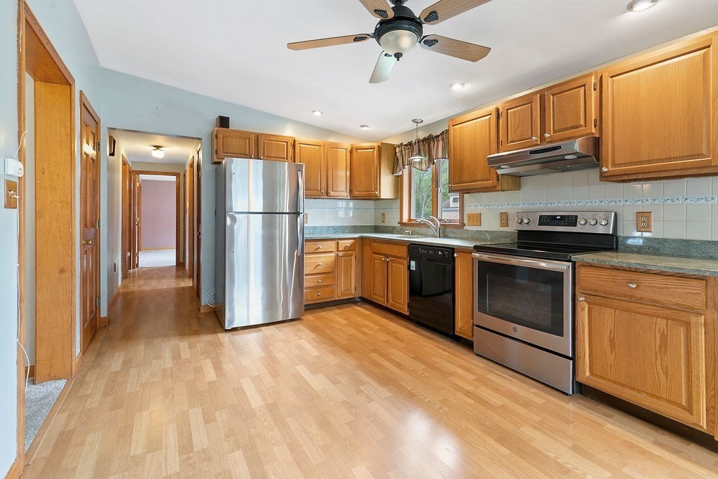 116 Cross Road Haverhill, MA 01835 - Photo 20 of 38 Gallery Image 20