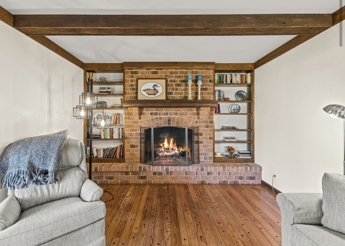 1580 Clemson Drive Naperville, IL 60565 - Photo 20 of 34 a bathroom with a sink toilet and shower