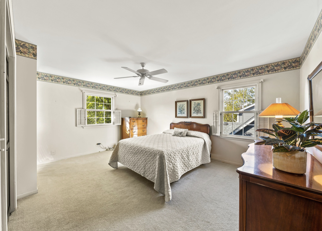 1580 Clemson Drive Naperville, IL 60565 - Photo 28 of 34 a bathroom with a sink a toilet and shower
