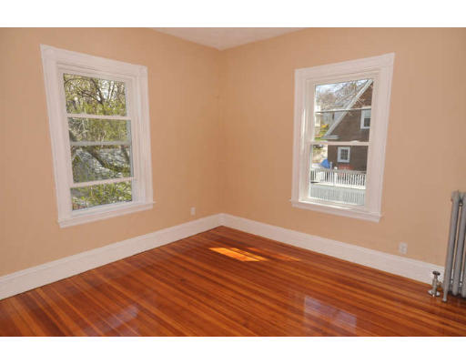 4 Bradford Road, Unit 1 Watertown, MA 02472 - Photo 4 of 18 Gallery Image 4