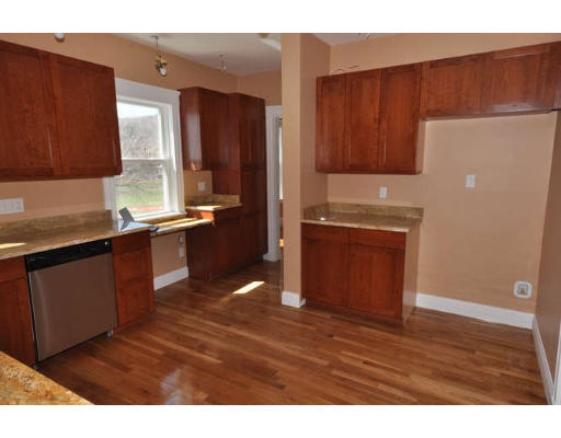 4 Bradford Road, Unit 1 Watertown, MA 02472 - Photo 10 of 18 Gallery Image 10