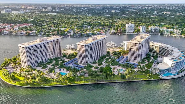 $1,125,000 | 3 Grove Isle Drive, Unit C708, Miami, FL 33133
