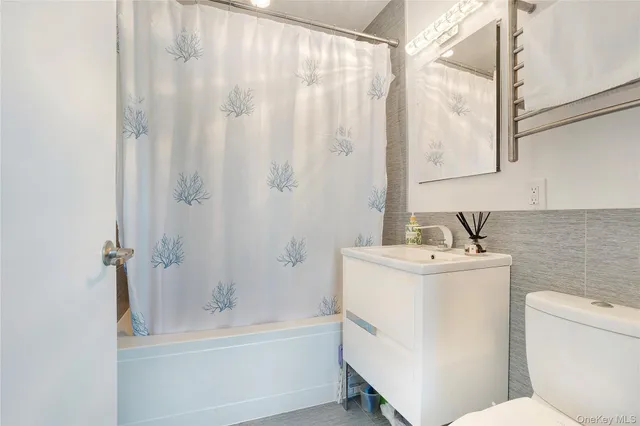 $699,000 | 118-20 Ocean Promenade, Unit 5D | Belle Harbor