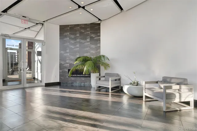 $699,000 | 118-20 Ocean Promenade, Unit 5D | Belle Harbor