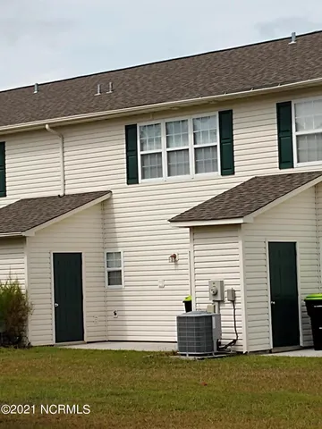 $1,280 | 63 Pirates Cove Drive, Swansboro, NC 28584