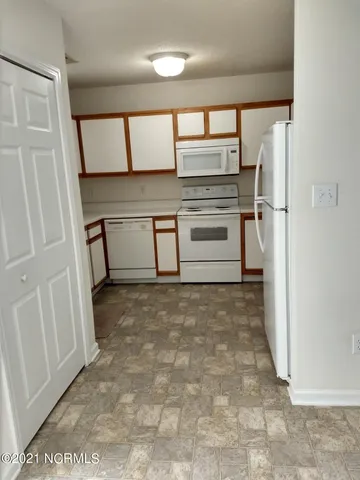 $1,280 | 63 Pirates Cove Drive, Swansboro, NC 28584