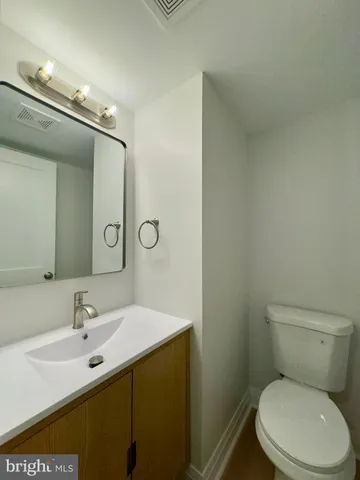 $2,150 | 2801 Southbrook Road, Dundalk, MD 21222