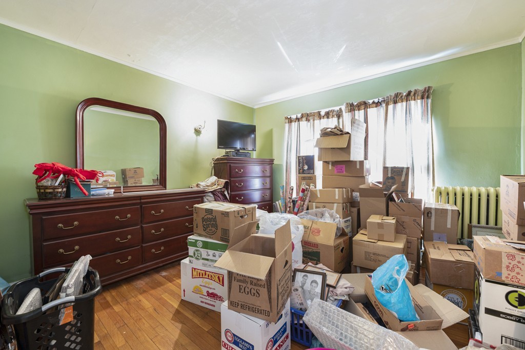 56 Court Road Winthrop, MA 02152 - Photo 4 of 24 Gallery Image 4