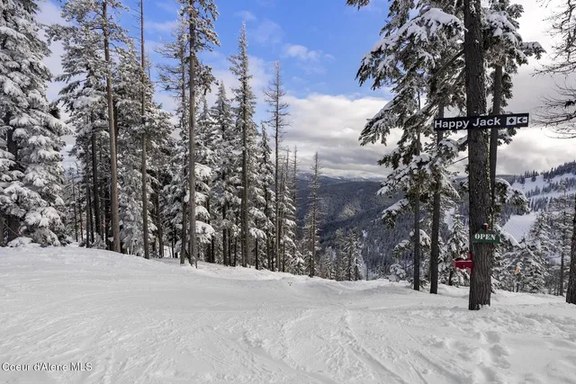 $380,000 | 140 Railroad Avenue, Unit 5, Kellogg, ID 83837