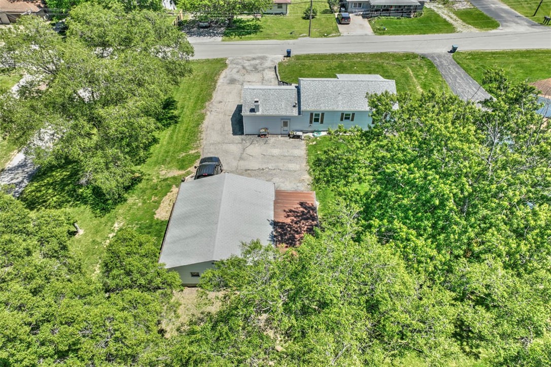 3137 Sandcreek Road Decatur, IL 62521 - Photo 5 of 26