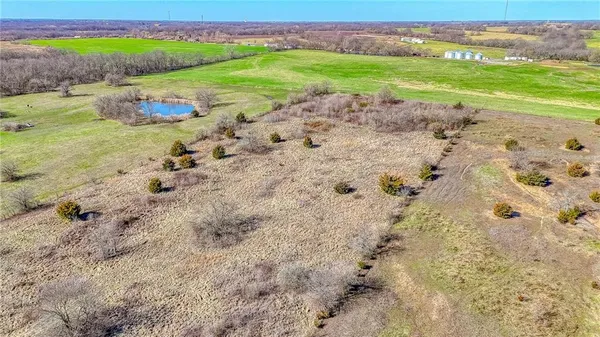 $239,900 | 914 Northeast 121st Road, Warrensburg, MO 64093
