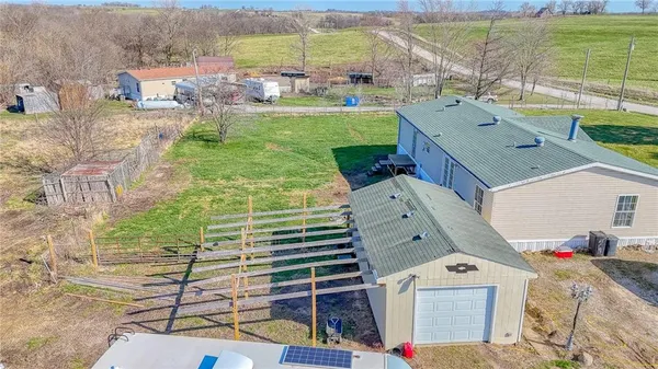 $239,900 | 914 Northeast 121st Road, Warrensburg, MO 64093