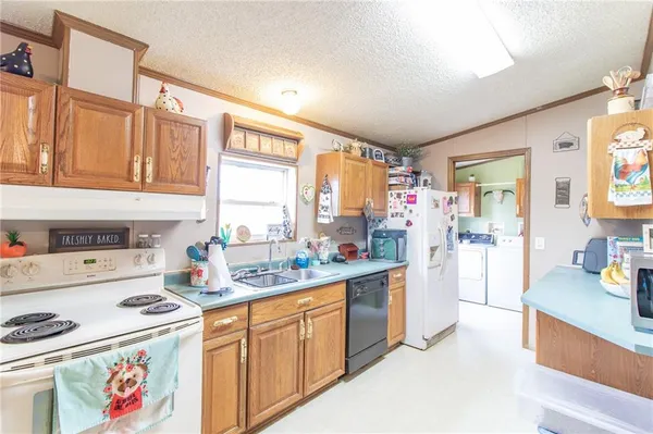 $239,900 | 914 Northeast 121st Road, Warrensburg, MO 64093