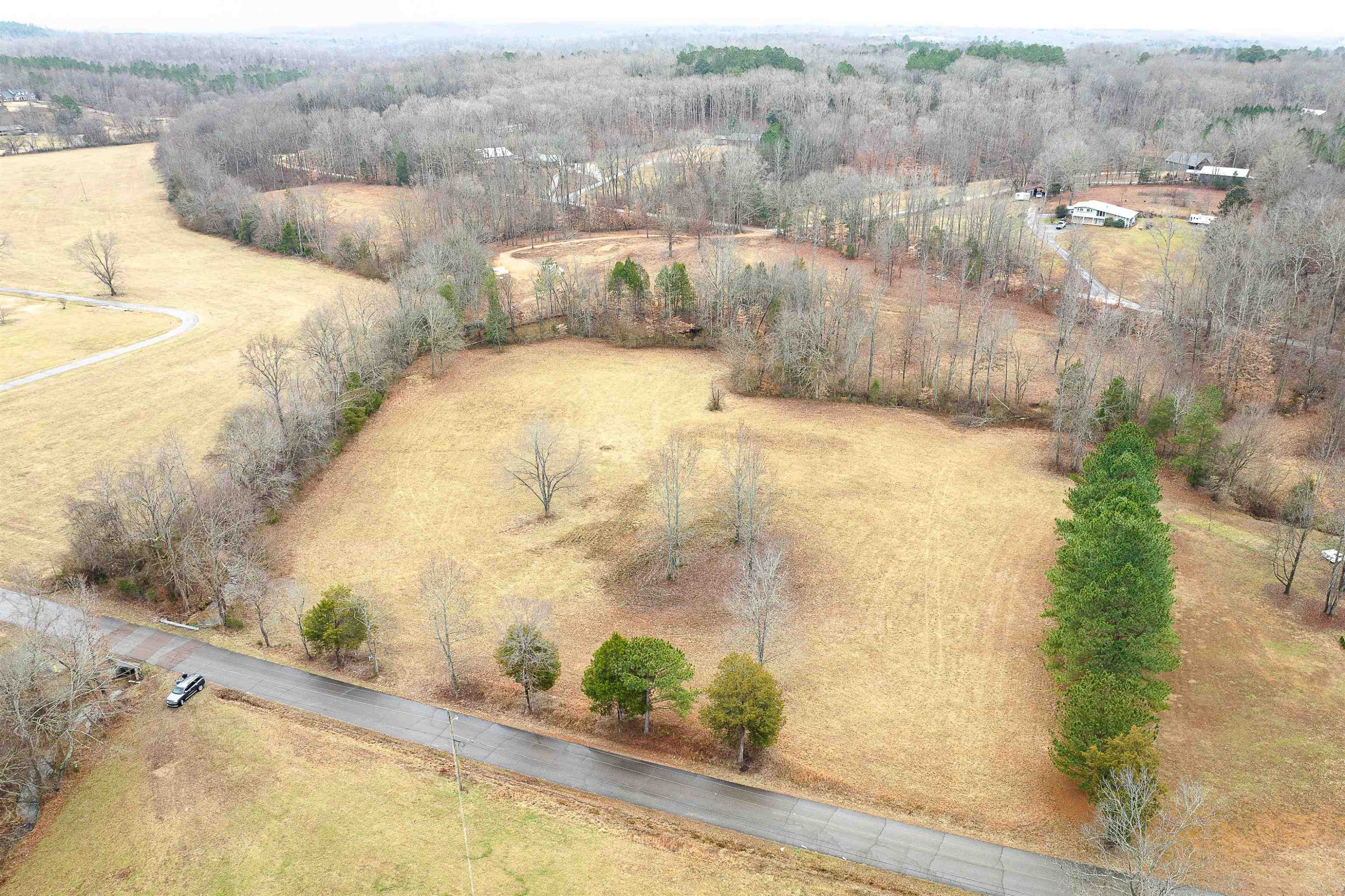 888 Old Perryville Road Parsons, TN 38363 - Photo 3 of 9 Photo 3