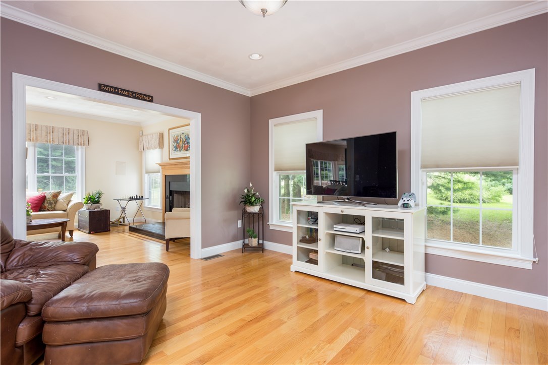 4 Cedar Meadows Road Charlestown, RI 02813 - Photo 12 of 28 Living room