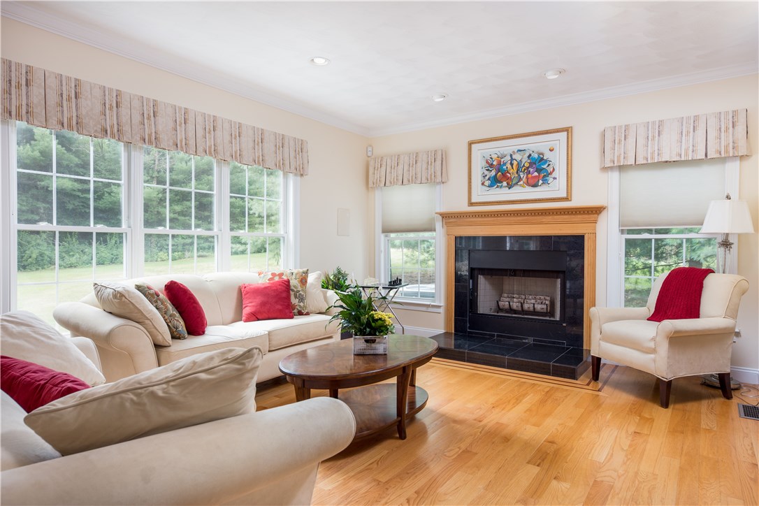 4 Cedar Meadows Road Charlestown, RI 02813 - Photo 4 of 28 Family room