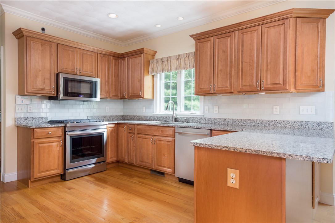 4 Cedar Meadows Road Charlestown, RI 02813 - Photo 6 of 28 Gallery Image 6