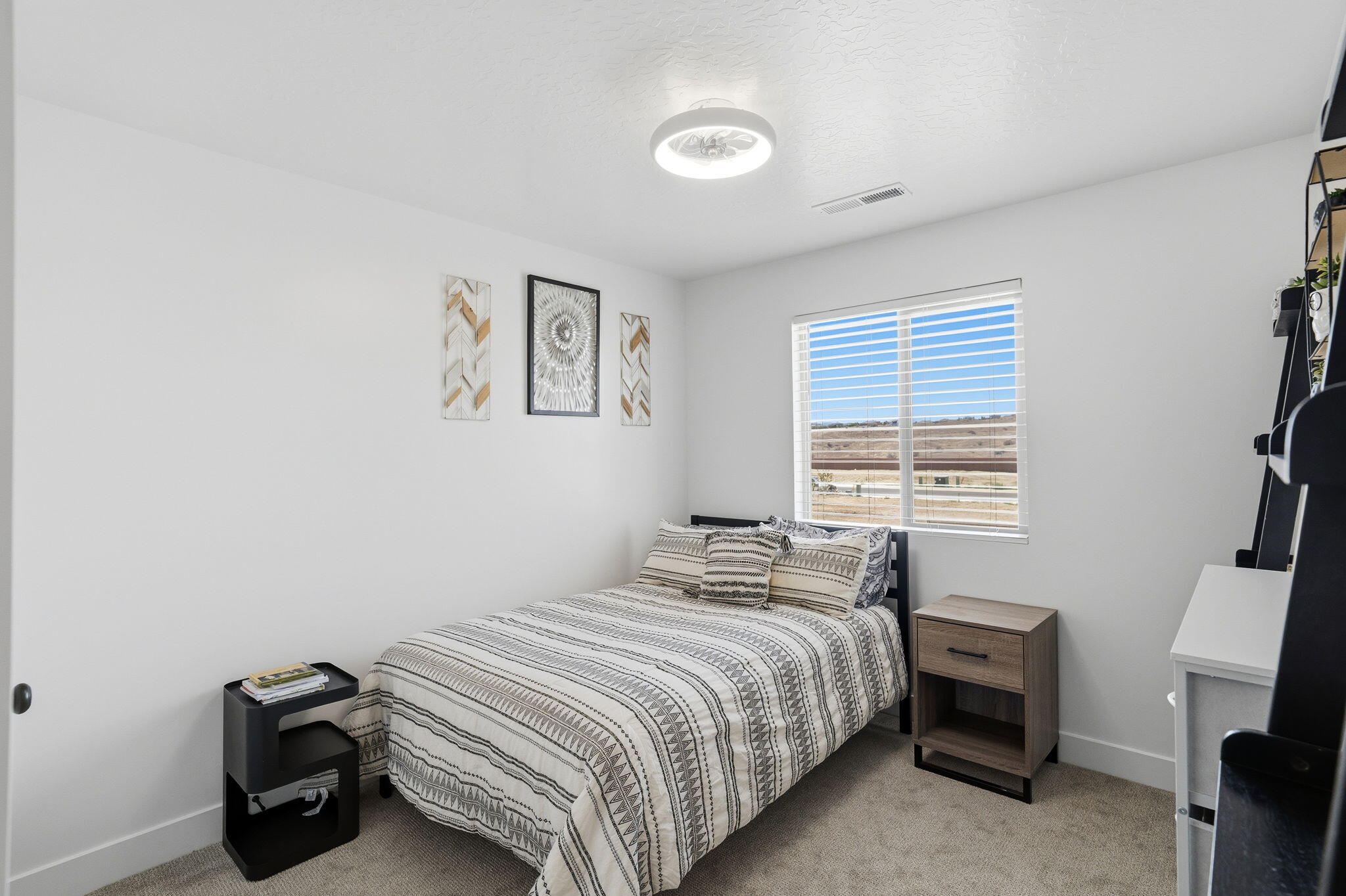 5646 South Aaron Lane St. George, UT 84790 - Photo 21 of 31 23-web-or-mls-DSC05096