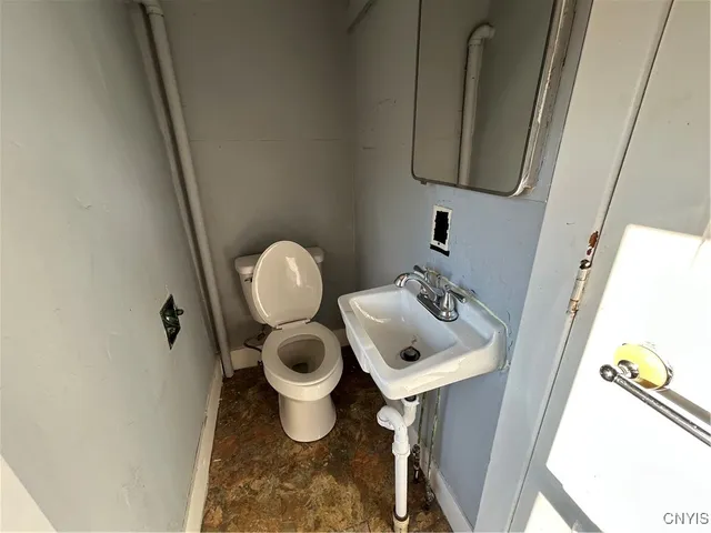 $174,900 | 11931 State Route, Chaumont, NY 13622