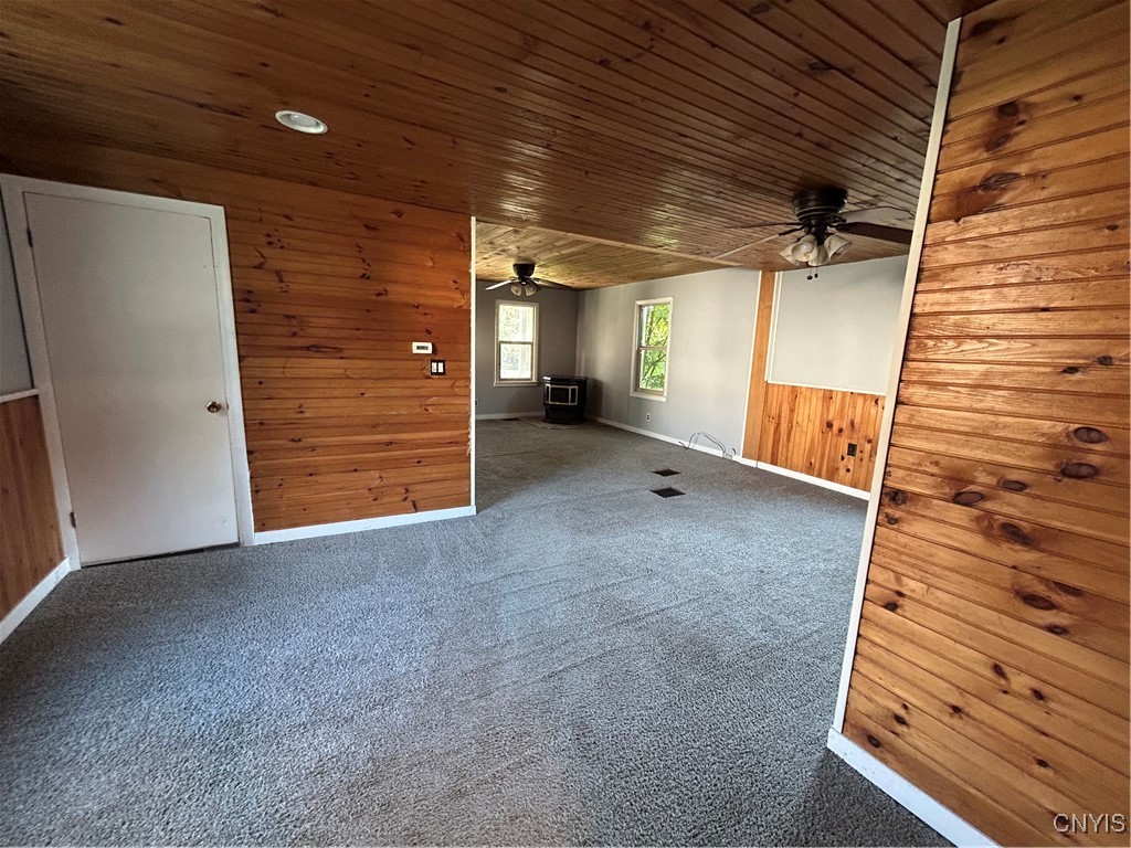 11931 State Route Chaumont, NY 13622 - Photo 10 of 26 Entrance into living/dining area