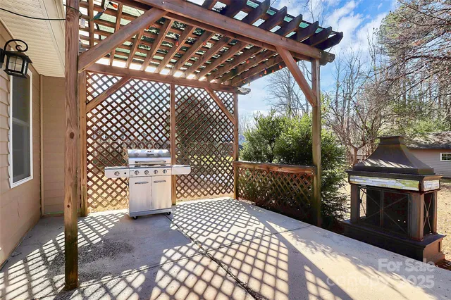 $365,000 | 10319 Topeka Drive, Mint Hill, NC 28227