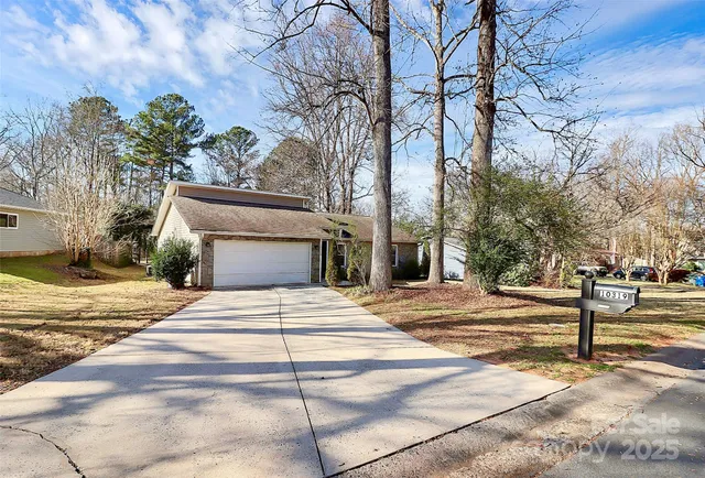 $365,000 | 10319 Topeka Drive, Mint Hill, NC 28227