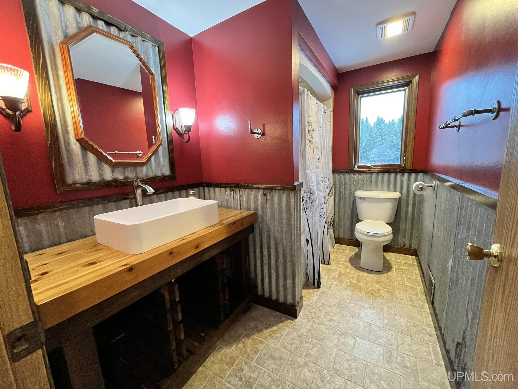 2724 Jackson Road Gulliver, MI 49840 - Photo 18 of 47