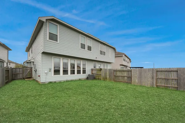 $2,350 | 22658 Sutherland Bend Lane, Richmond, TX 77469