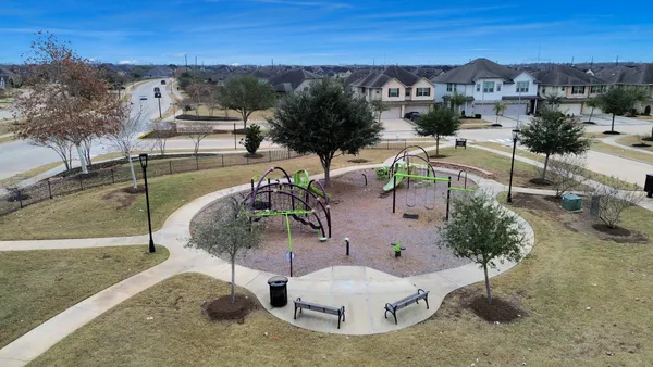 $2,350 | 22658 Sutherland Bend Lane, Richmond, TX 77469