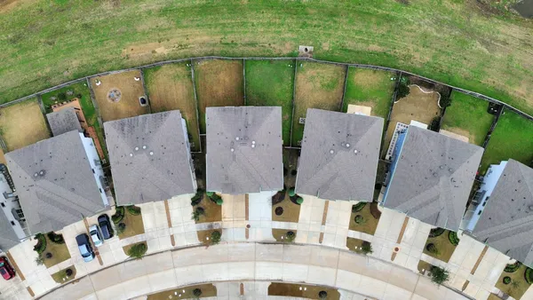 $2,350 | 22658 Sutherland Bend Lane, Richmond, TX 77469