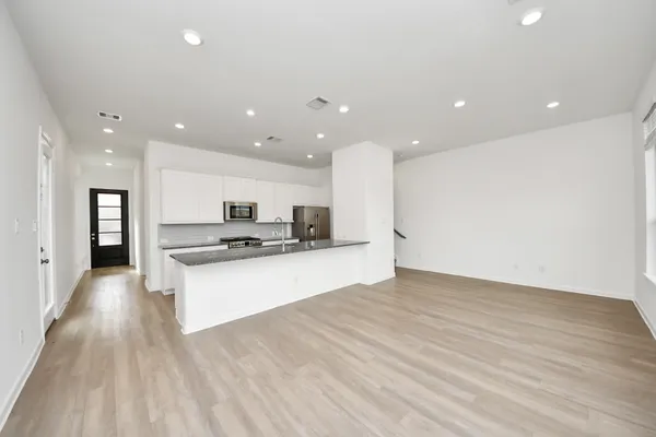 $2,350 | 22658 Sutherland Bend Lane, Richmond, TX 77469