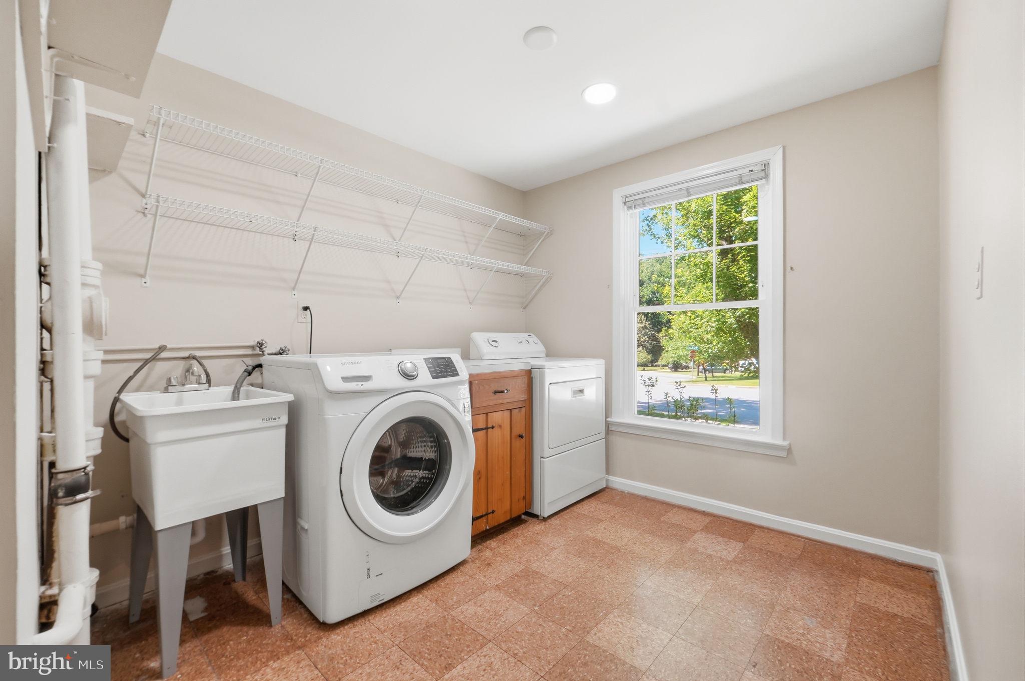 8008 Inspection House Road Potomac, MD 20854 - Photo 20 of 43 Bright and functional laundry space.
