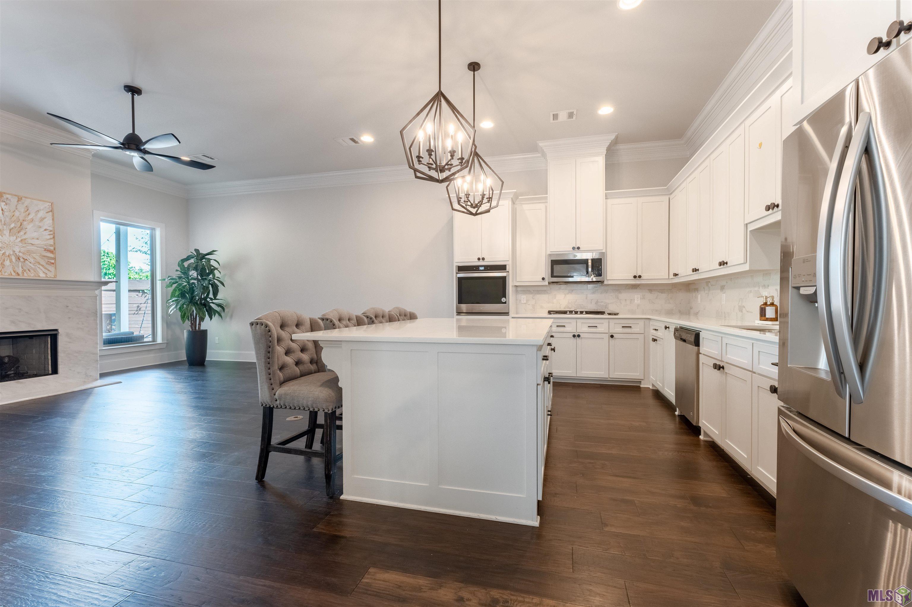 6404 Roux Drive Baton Rouge, LA 70817 - Photo 3 of 16