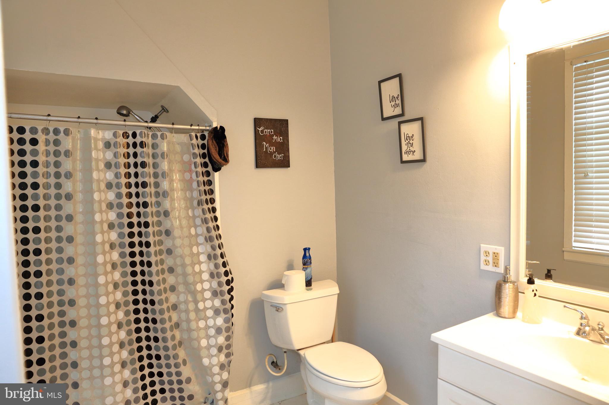 1230 Creek Road Lititz, PA 17543 - Photo 7 of 11 Gallery Image 7