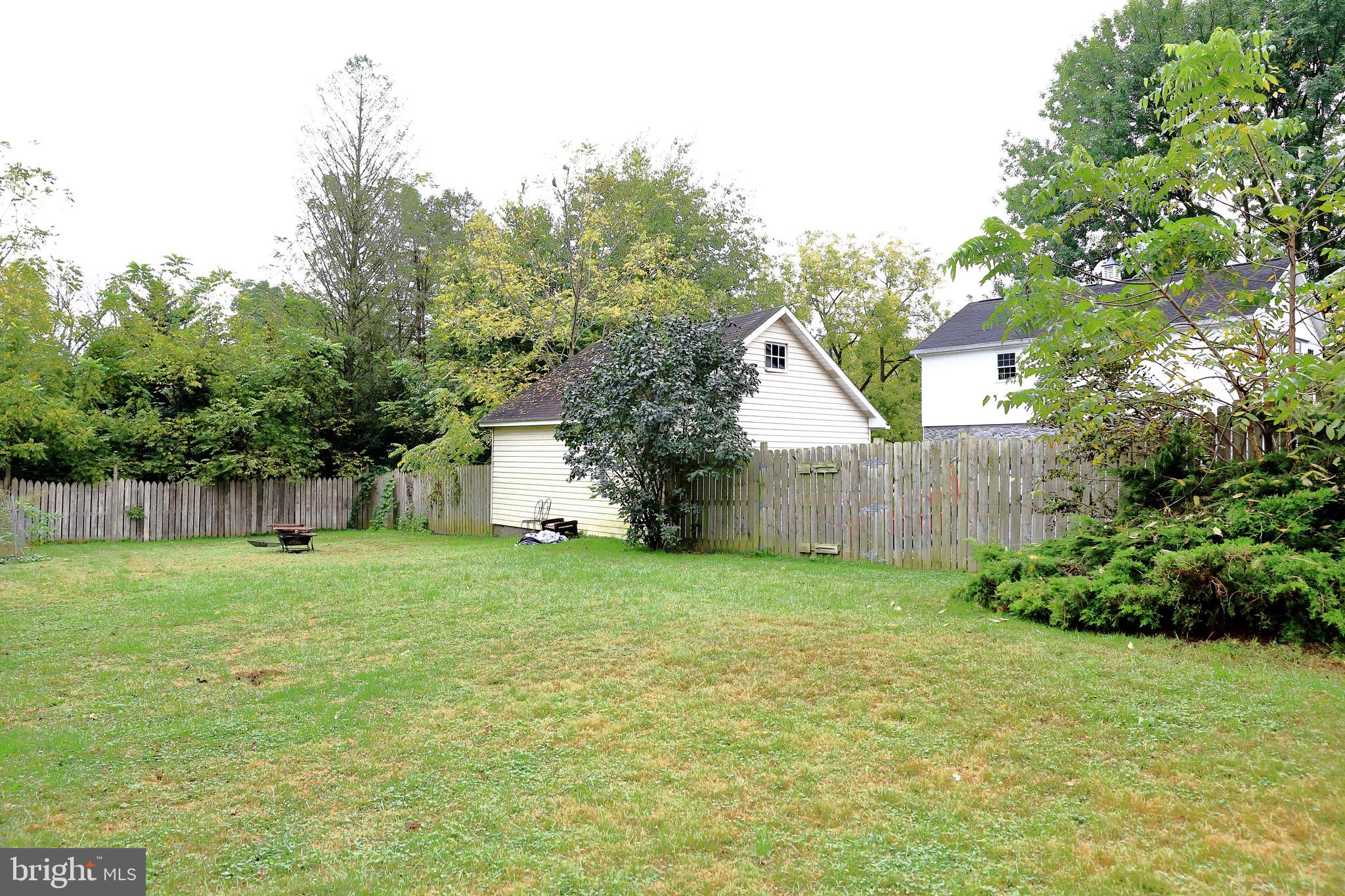 1230 Creek Road Lititz, PA 17543 - Photo 9 of 11 Gallery Image 9