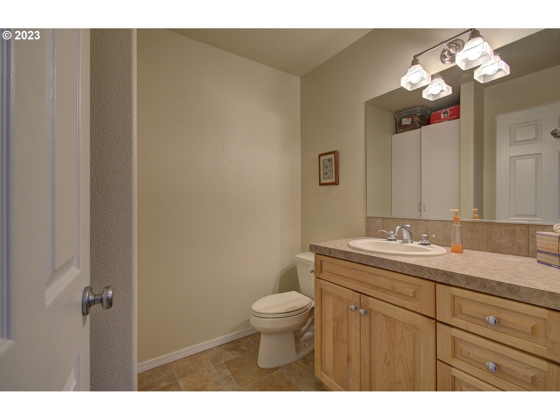 2026 Northwest Fargo Loop Camas, WA 98607 - Photo 29 of 42 Bathroom