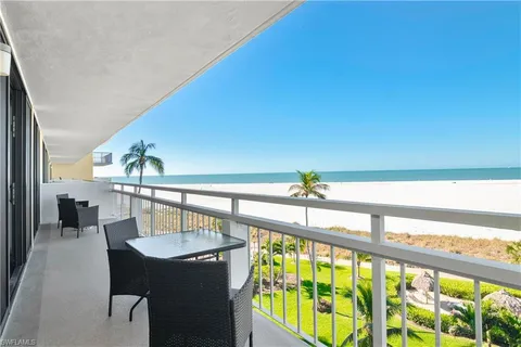 $864,000 | 180 Seaview Court, Unit 515, Marco Island, FL 34145