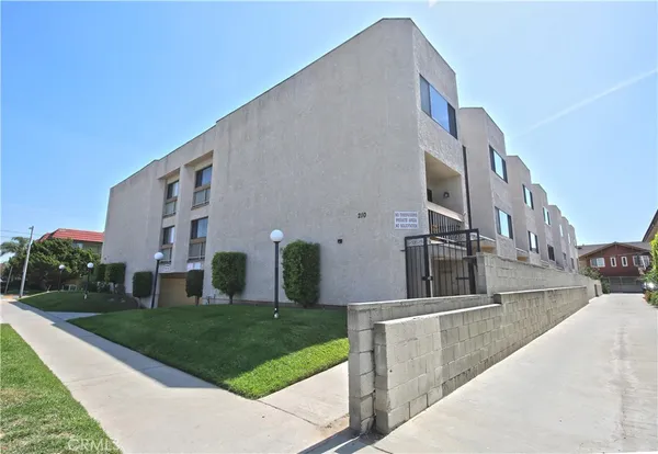 $3,500 | 210 West Grand Avenue, Unit G, Alhambra, CA 91801
