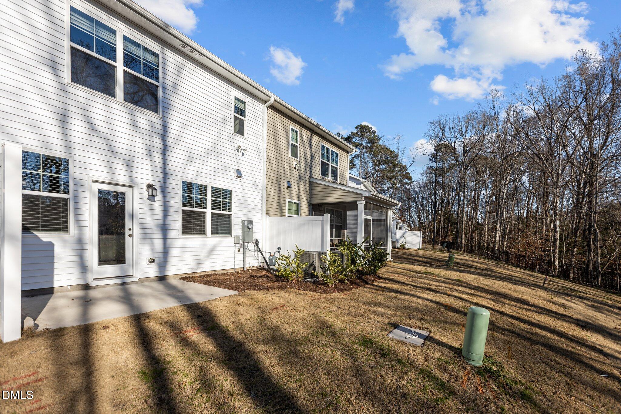 238 Velvet Ridge Way Garner, NC 27529 - Photo 5 of 33 14-web-or-mls-IMGL9227