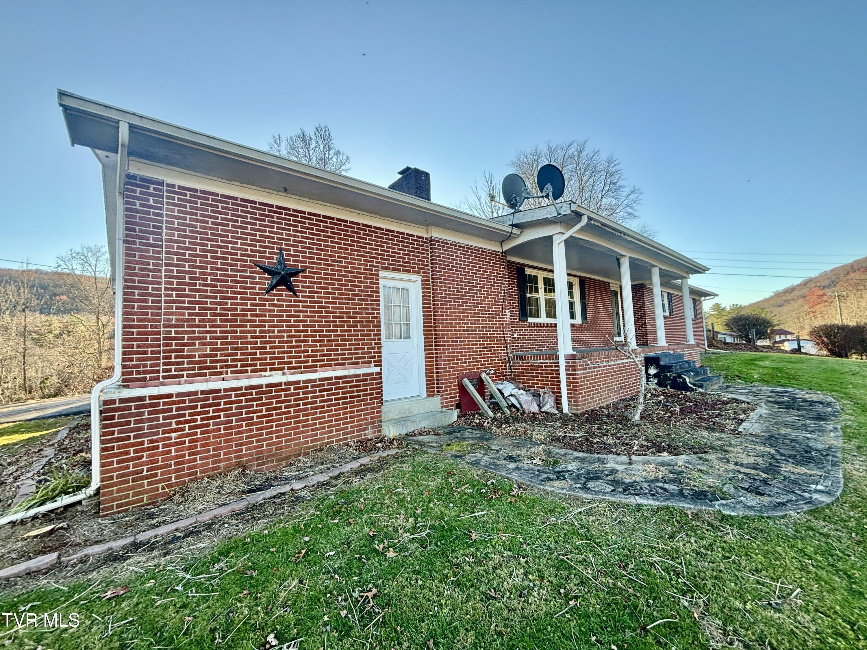 10027 Rellim Road Coeburn, VA 24230 - Photo 14 of 49 IMG_4346