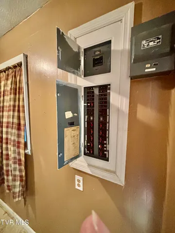 $159,000 | 10027 Rellim Road, Coeburn, VA 24230