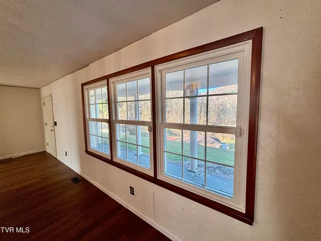 $159,000 | 10027 Rellim Road, Coeburn, VA 24230