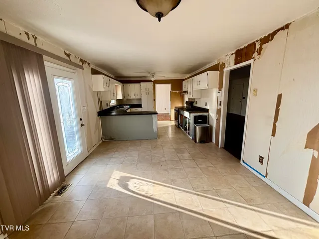 $159,000 | 10027 Rellim Road, Coeburn, VA 24230