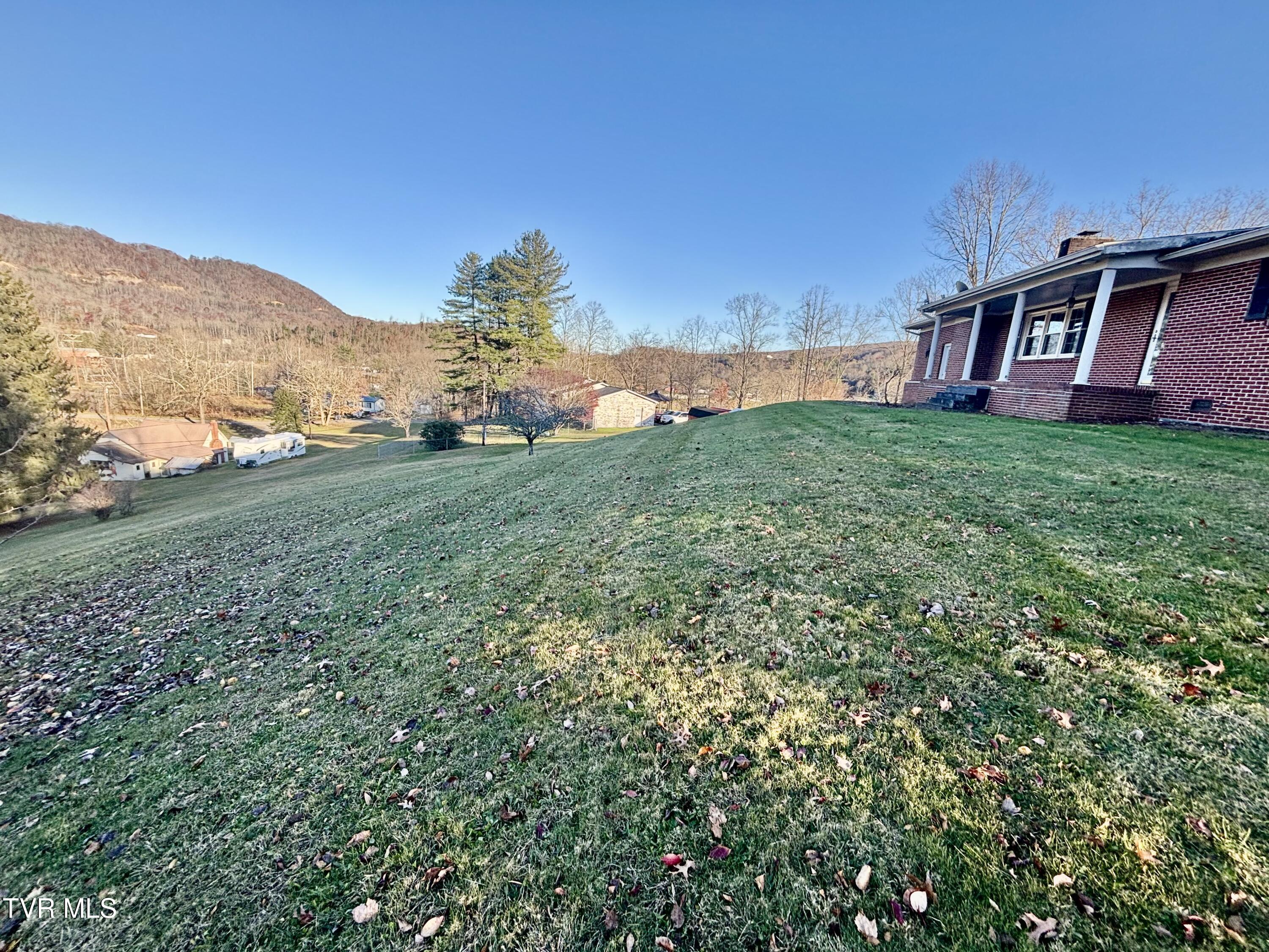 10027 Rellim Road Coeburn, VA 24230 - Photo 8 of 49 IMG_4350