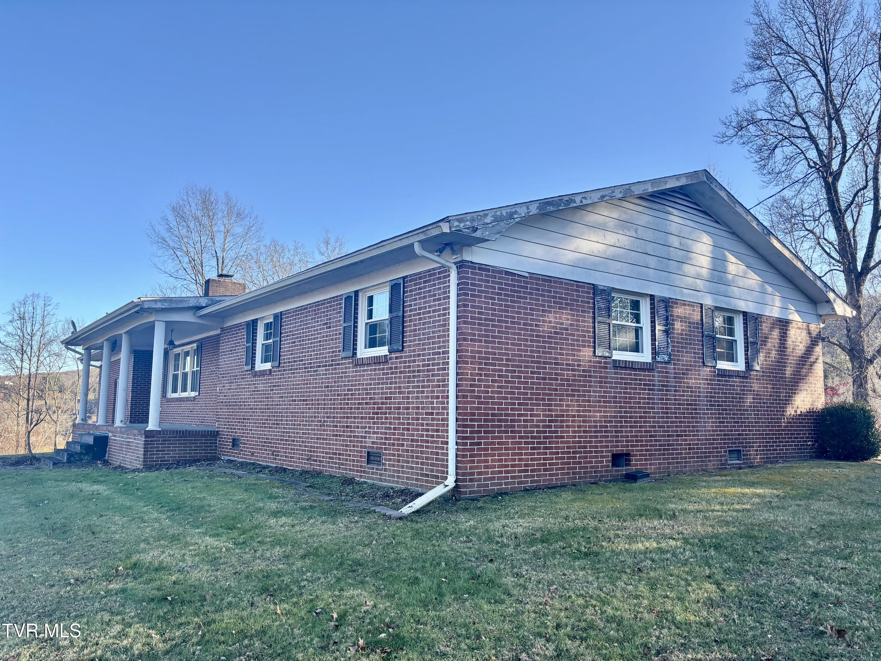 10027 Rellim Road Coeburn, VA 24230 - Photo 9 of 49 IMG_4349