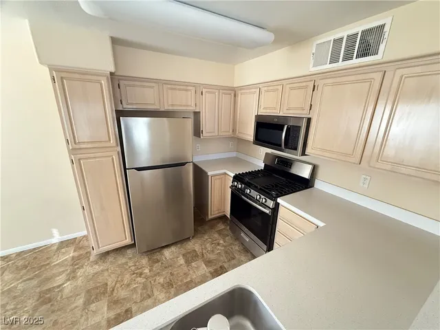 $1,200 | Undisclosed Address, Las Vegas, NV 89122