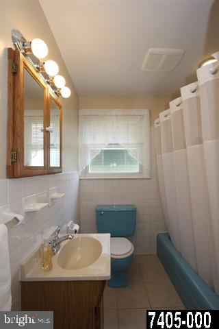 2460 Cambridge Road York, PA 17402 - Photo 14 of 24 Gallery Image 14