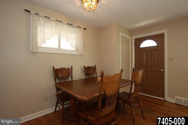 2460 Cambridge Road York, PA 17402 - Photo 7 of 24 Gallery Image 7