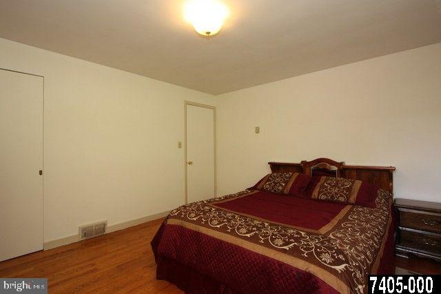 2460 Cambridge Road York, PA 17402 - Photo 9 of 24 Gallery Image 9