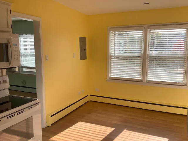 $1,650 | 4545 SW Highway, Unit 1, Oak Lawn, IL 60453